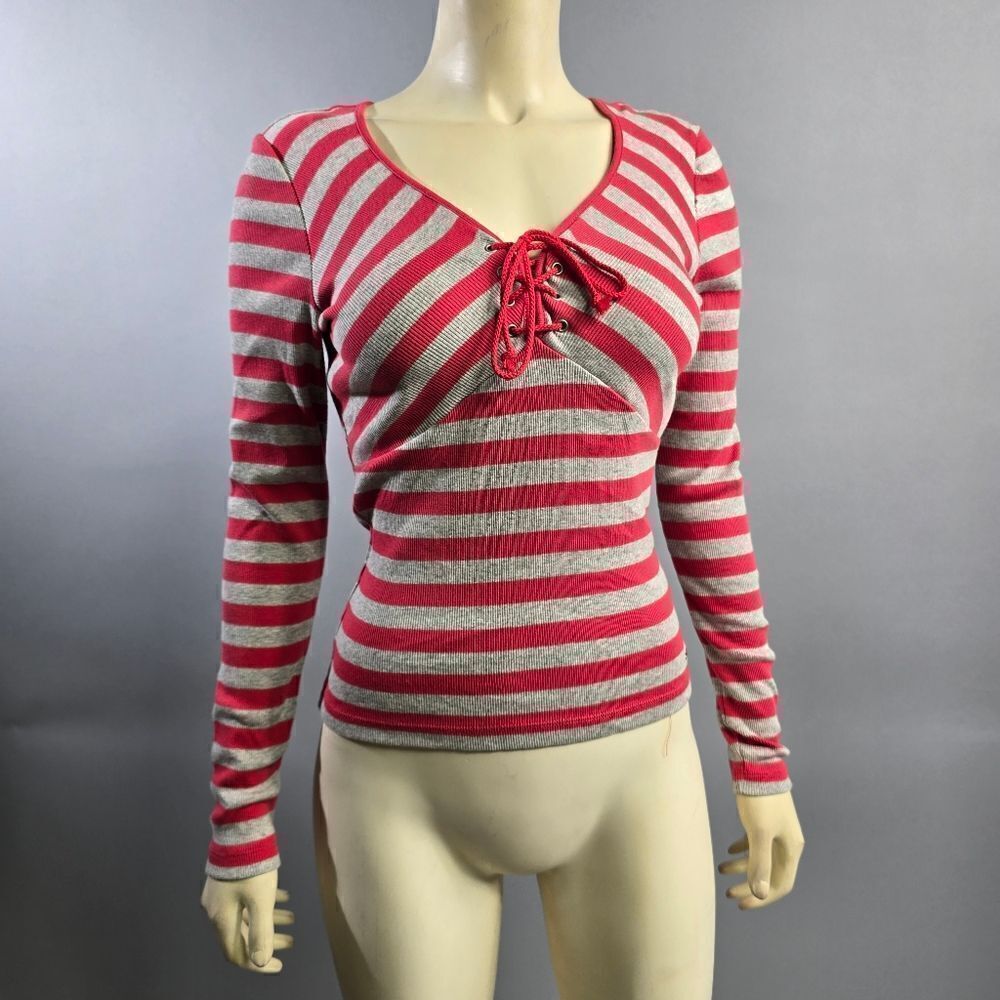 Tommy jeans medium top nwt R7